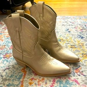 Brand new gold cowboy boots